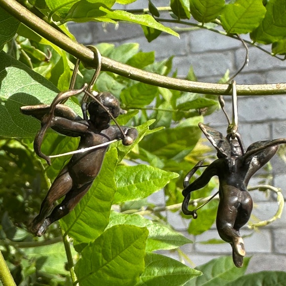 Gabriella Kiss Arching Angels Earrings - Picture 12 of 16